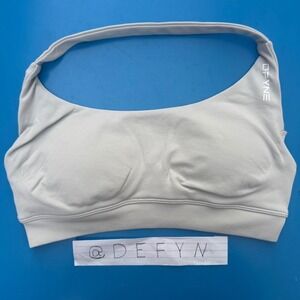 DFyne backless top sports bra✨ Color- Lunar rock Grey/White Size-Small⭐️